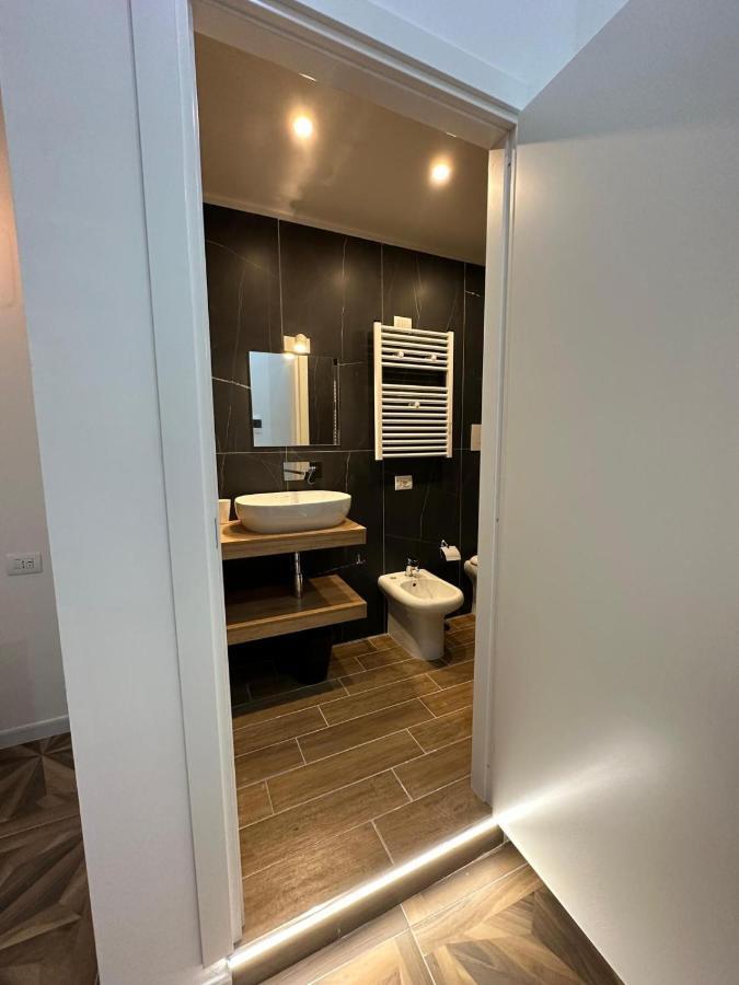 San Ferdinando Suite Room Napels Buitenkant foto