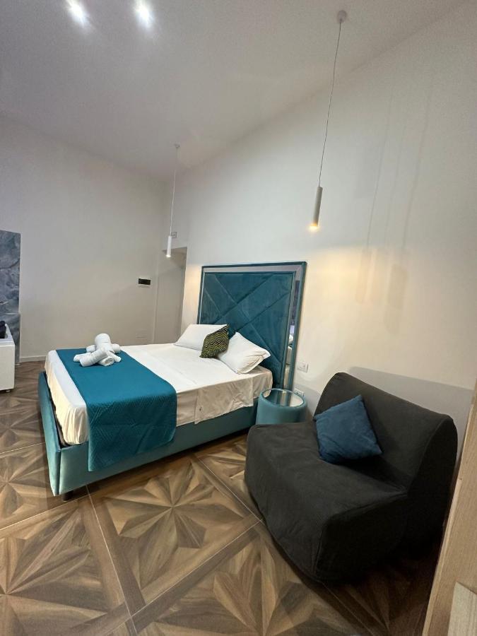 San Ferdinando Suite Room Napels Buitenkant foto
