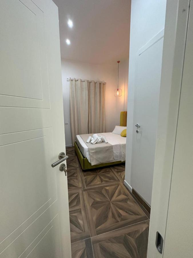 San Ferdinando Suite Room Napels Buitenkant foto