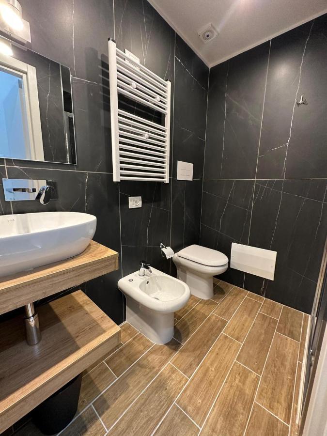 San Ferdinando Suite Room Napels Buitenkant foto