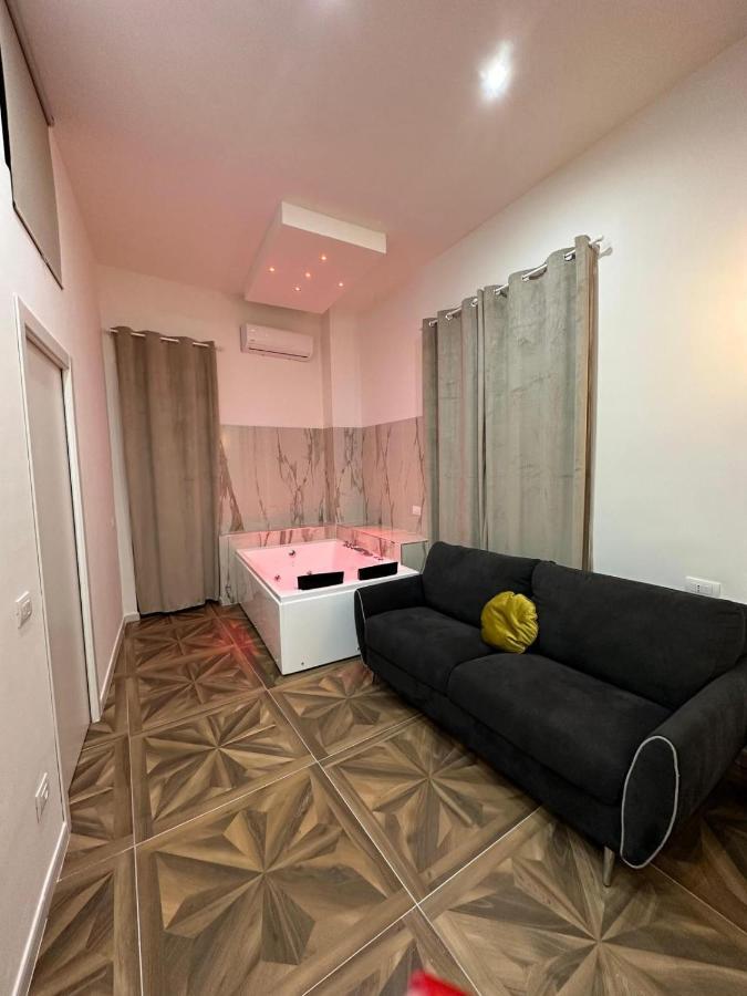 San Ferdinando Suite Room Napels Buitenkant foto