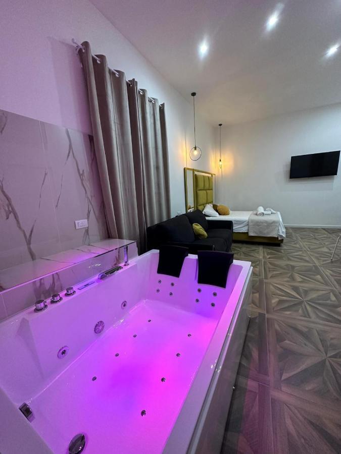 San Ferdinando Suite Room Napels Buitenkant foto