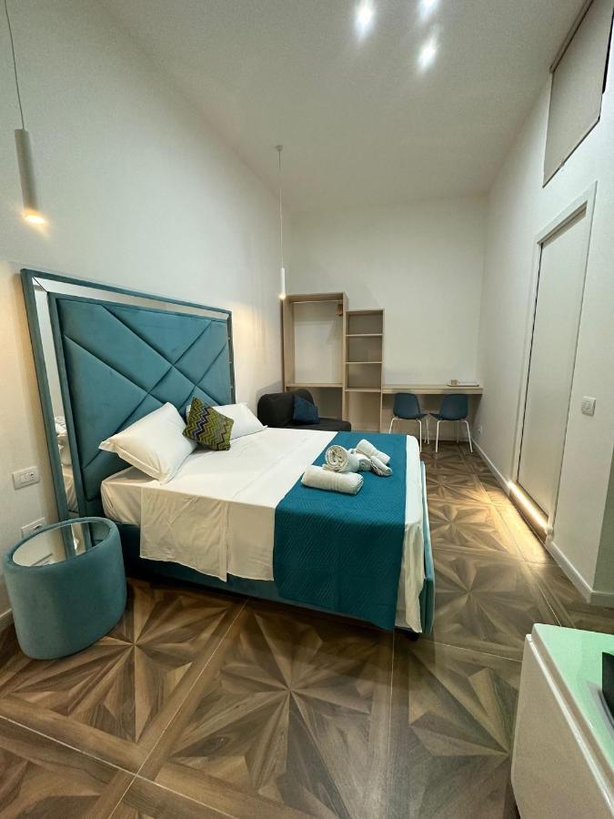 San Ferdinando Suite Room Napels Buitenkant foto