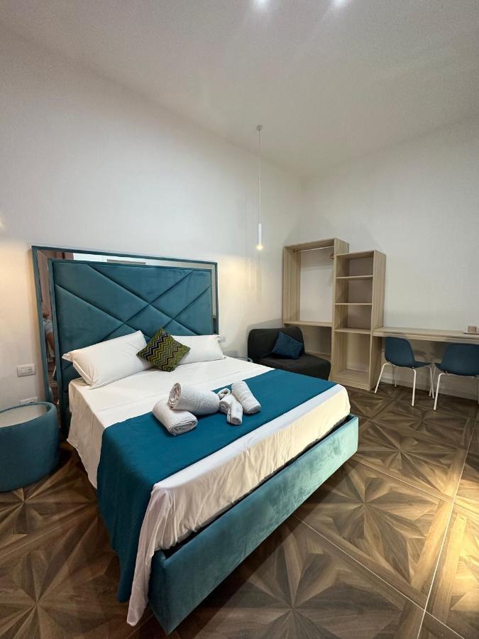 San Ferdinando Suite Room Napels Buitenkant foto