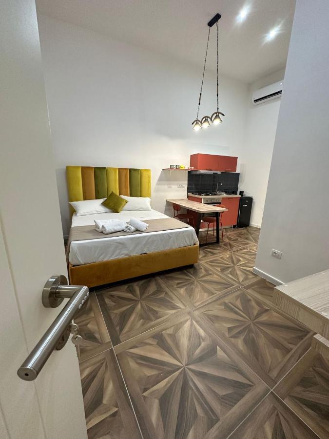 San Ferdinando Suite Room Napels Buitenkant foto