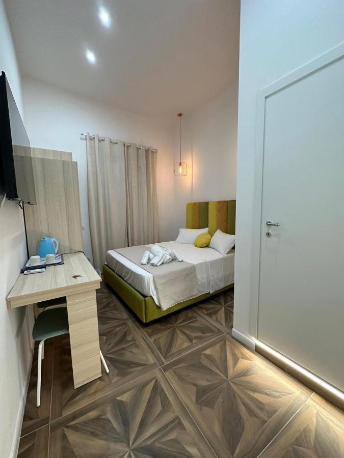 San Ferdinando Suite Room Napels Buitenkant foto
