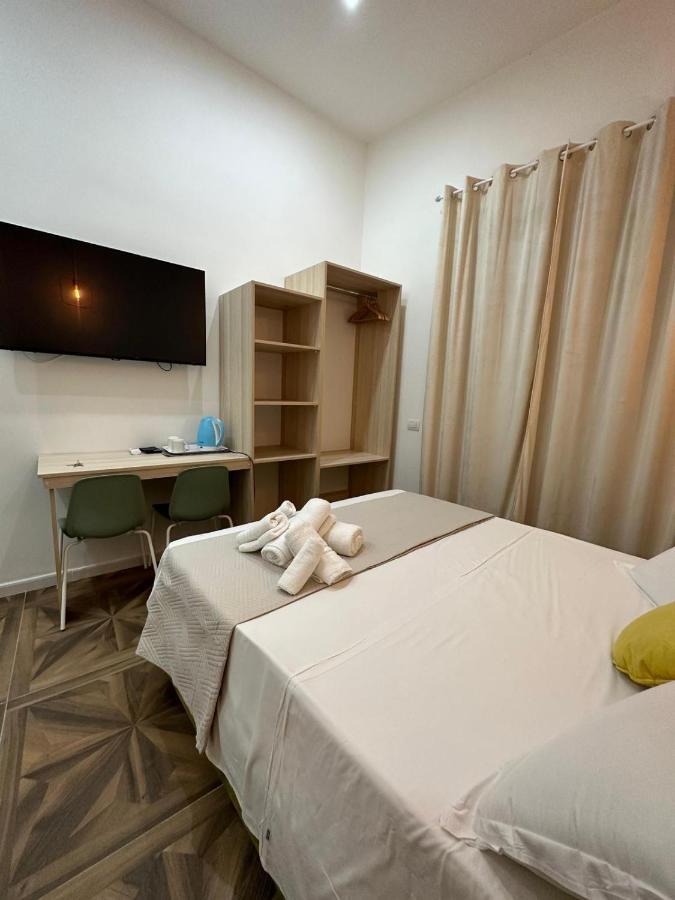 San Ferdinando Suite Room Napels Buitenkant foto