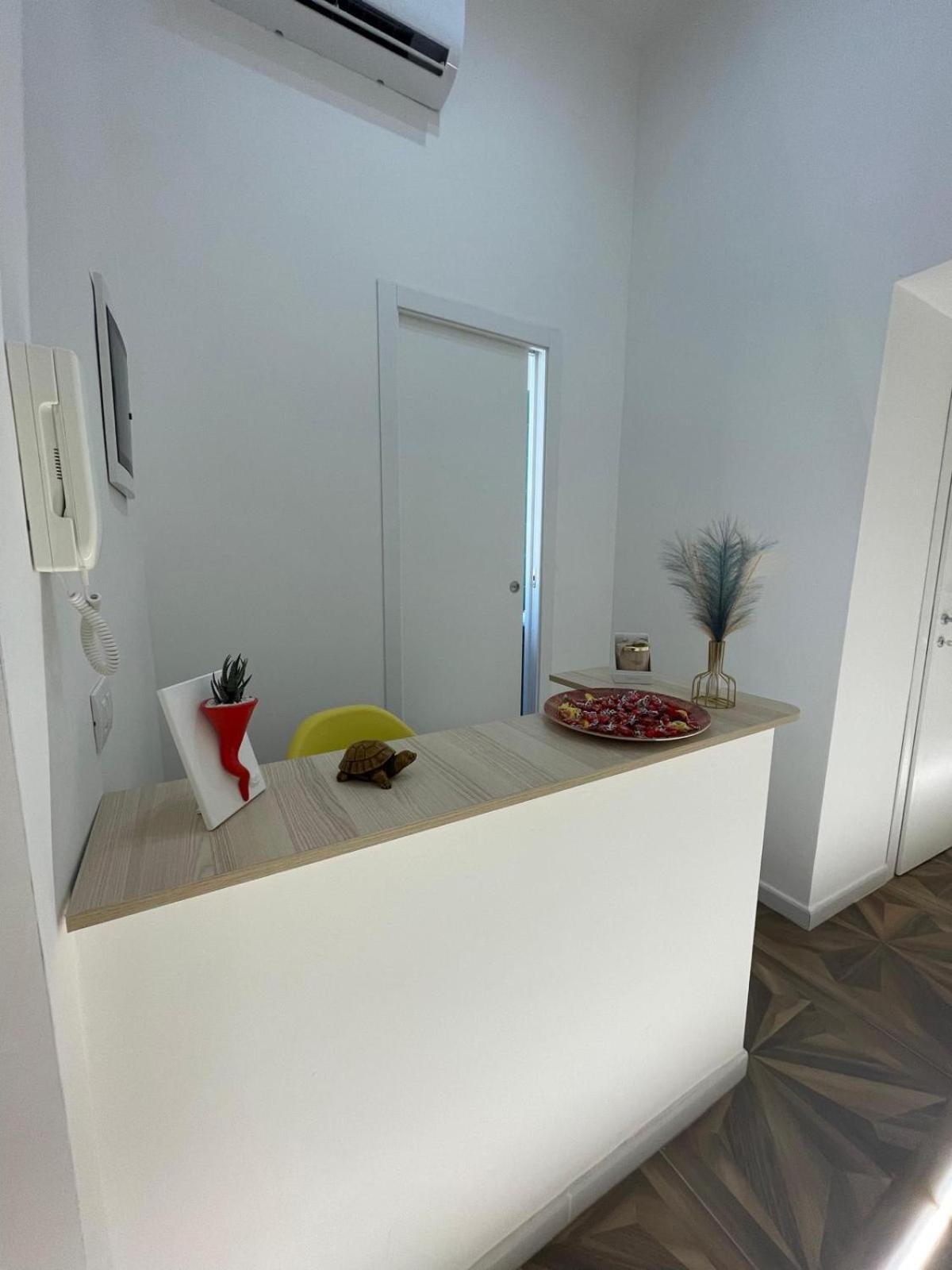 San Ferdinando Suite Room Napels Buitenkant foto